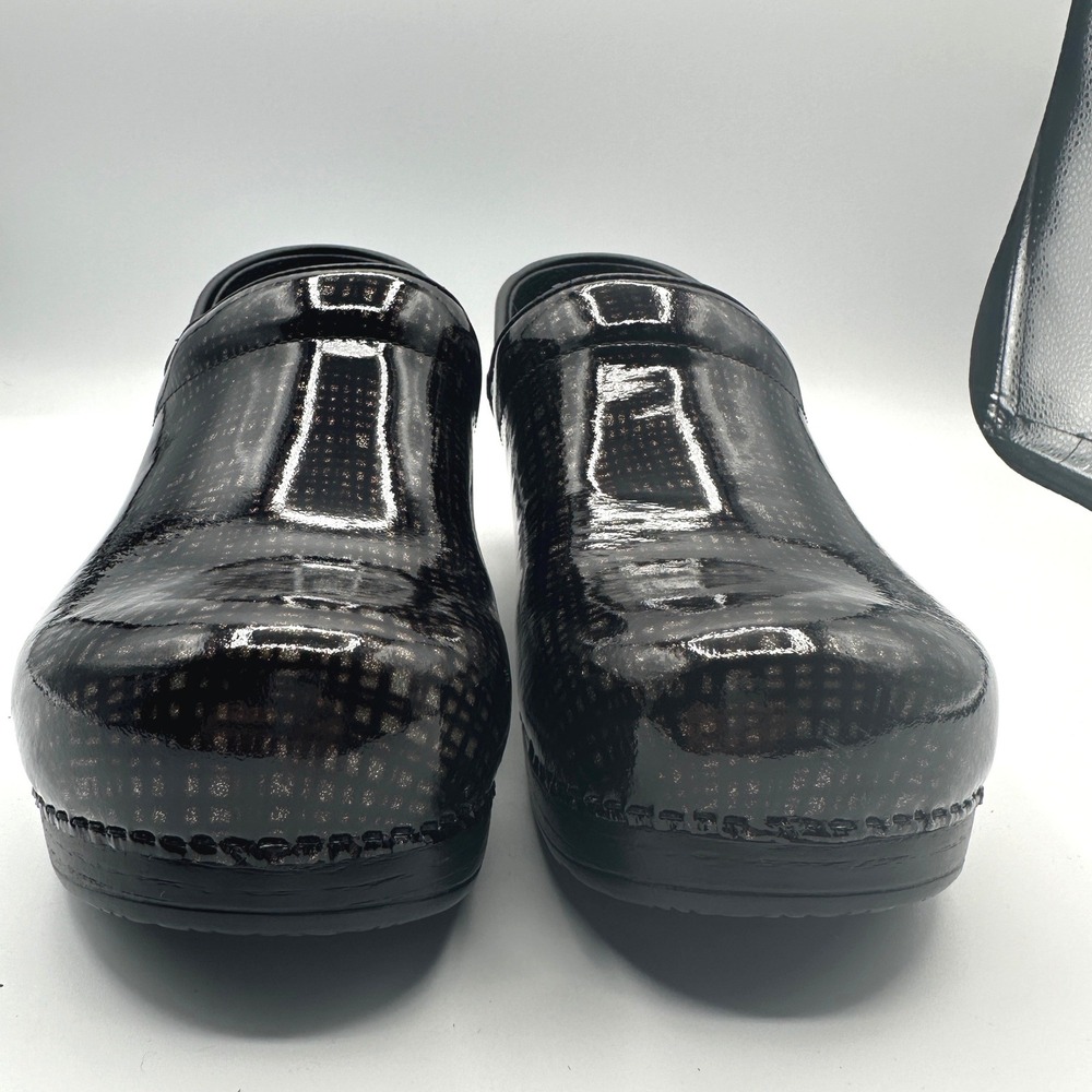 Dansko Professional Clogs EU 40W US 9.5-10 Patent Leather Work Nursing Comfort - Picture 5 of 11